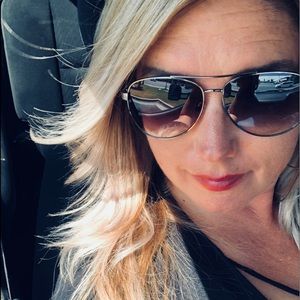 Meet your Posher, Ronda